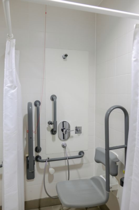 Compact Shower with Vertical Storage
